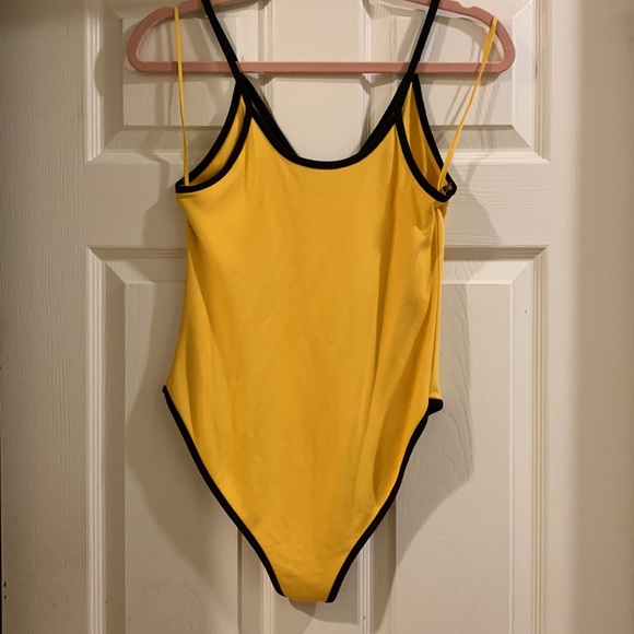 Zara Yellow Bodysuit - Picture 2 of 2